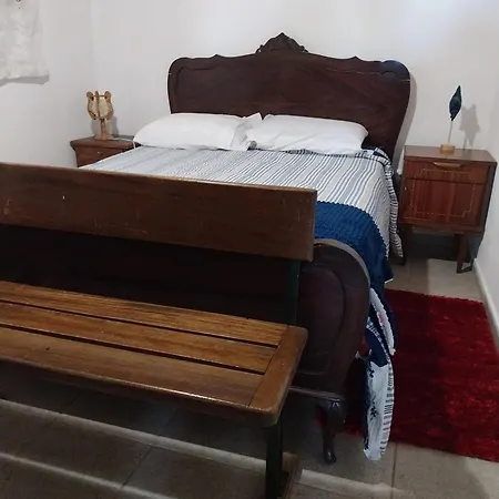 בית נופש Comfortable House In With Garden