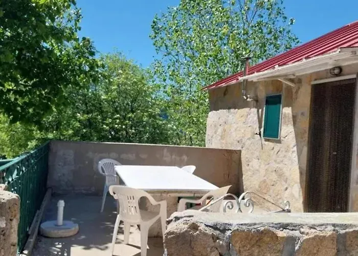 Comfortable House In With Garden Cortes do Meio