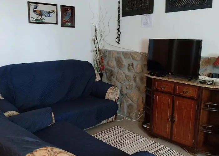 Comfortable House In With Garden * Cortes do Meio